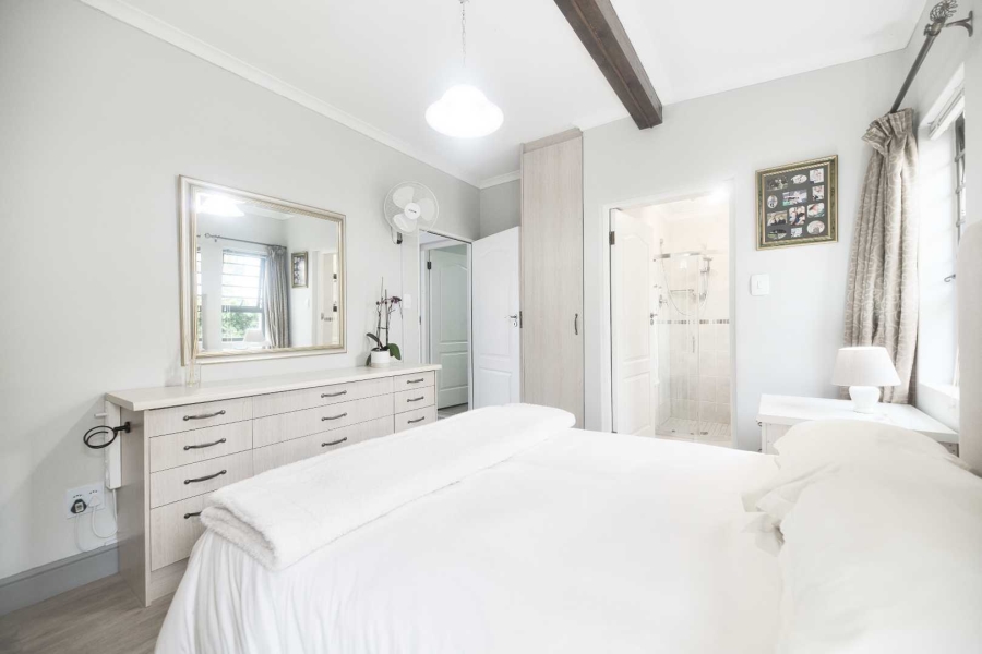 4 Bedroom Property for Sale in Voelklip Western Cape